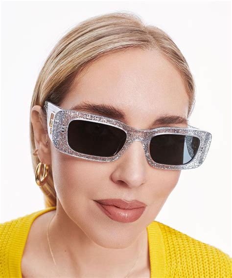 occhiali versace chiara ferragni|Buy Chiara Ferragni sunglasses & glasses online .